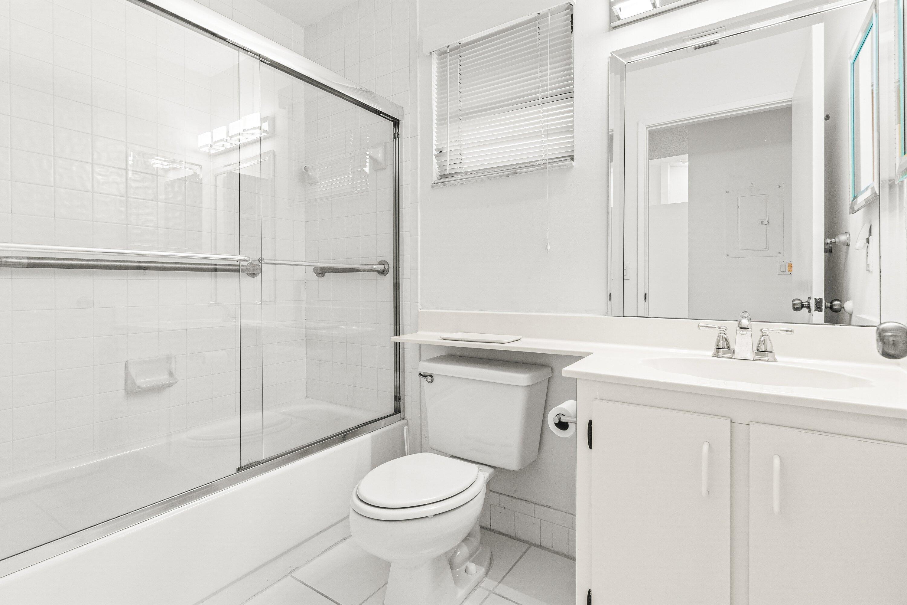 8348 Sunmeadow Lane Boca Raton, FL 33496 - Photo 25 of 42 SECOND BATHROOM