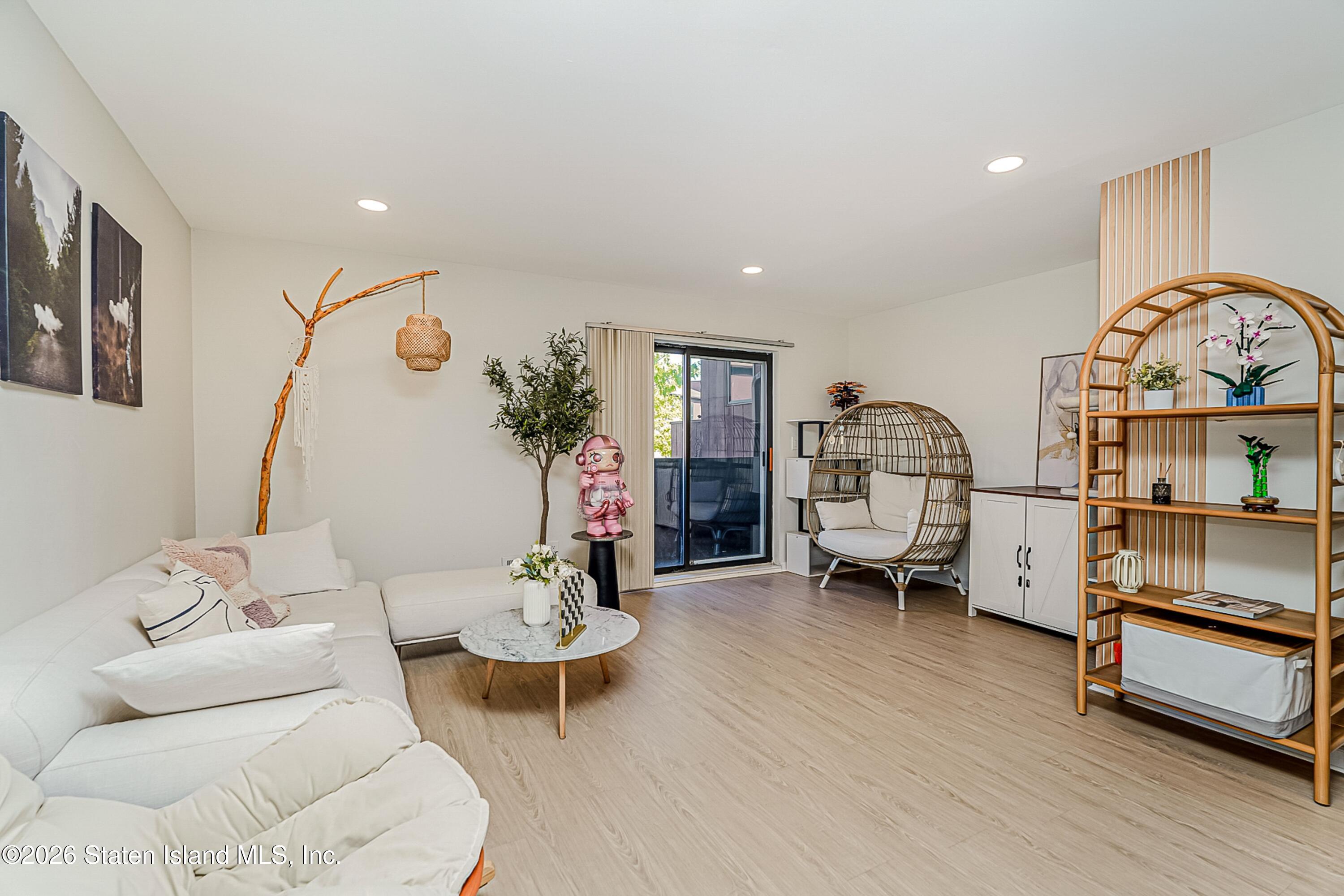 999 West Fingerboard Road Staten Island, NY 10304 - Photo 2 of 34 IMG_1360