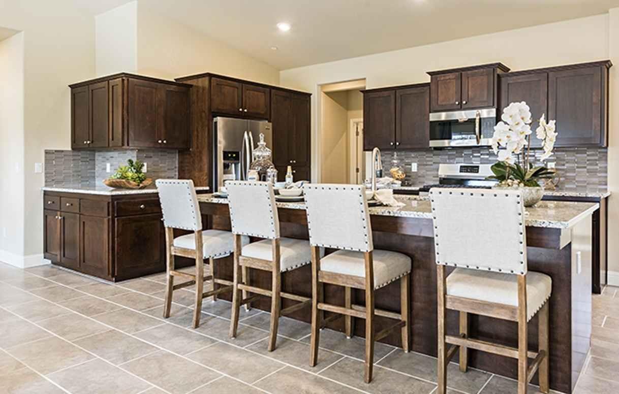 784 Strada Street, Unit 39 Lemoore, CA 93245 - Photo 4 of 10 Gallery Image 4