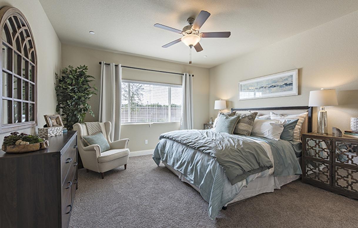 784 Strada Street, Unit 39 Lemoore, CA 93245 - Photo 5 of 10 Gallery Image 5