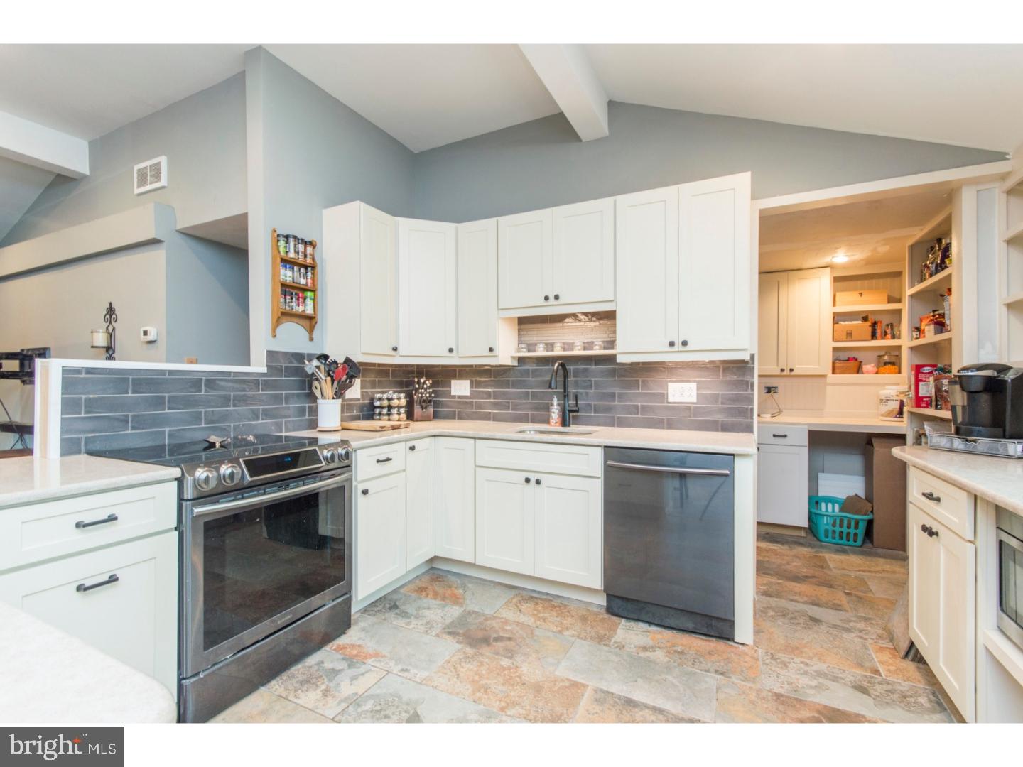 1298 Clyde Road Warminster, PA 18974 - Photo 3 of 21 Kitchen