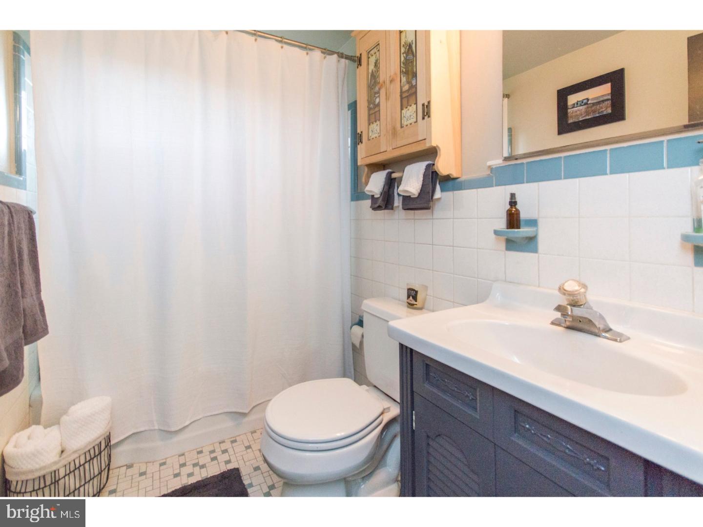 1298 Clyde Road Warminster, PA 18974 - Photo 10 of 21 Bathroom