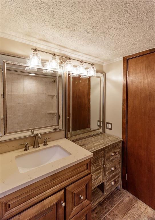 803 Cliff Mine Road Imperial, PA 15126 - Photo 14 of 24 a bathroom with a sink and a mirror