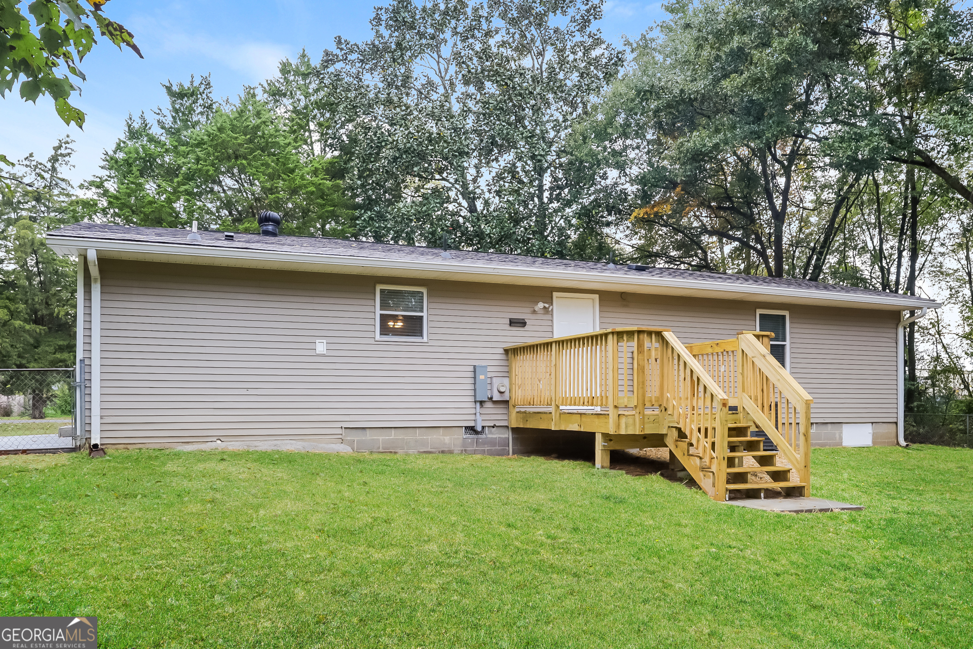 66 Seminole Road Northeast Cartersville, GA 30121 - Photo 13 of 15