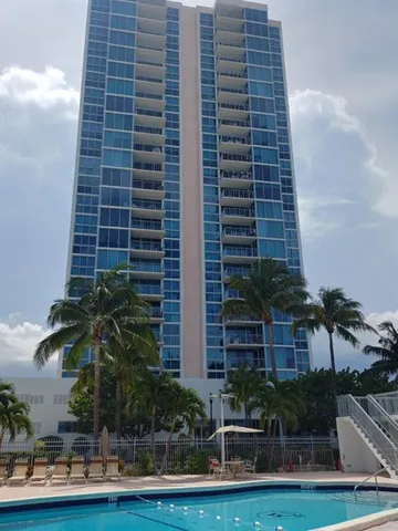$959,000 | 2655 Collins Avenue, Unit 602, Miami Beach, FL 33140
