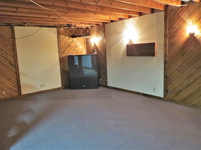 377 Penrose Road Dixon, IL 61021 - Photo 18 of 25 Gallery Image 18