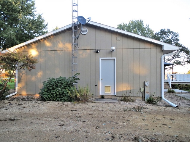 377 Penrose Road Dixon, IL 61021 - Photo 22 of 25 Gallery Image 22