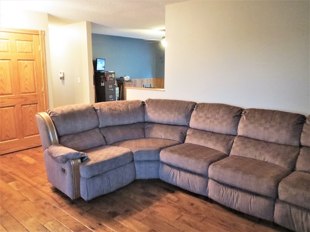 377 Penrose Road Dixon, IL 61021 - Photo 8 of 25 Gallery Image 8