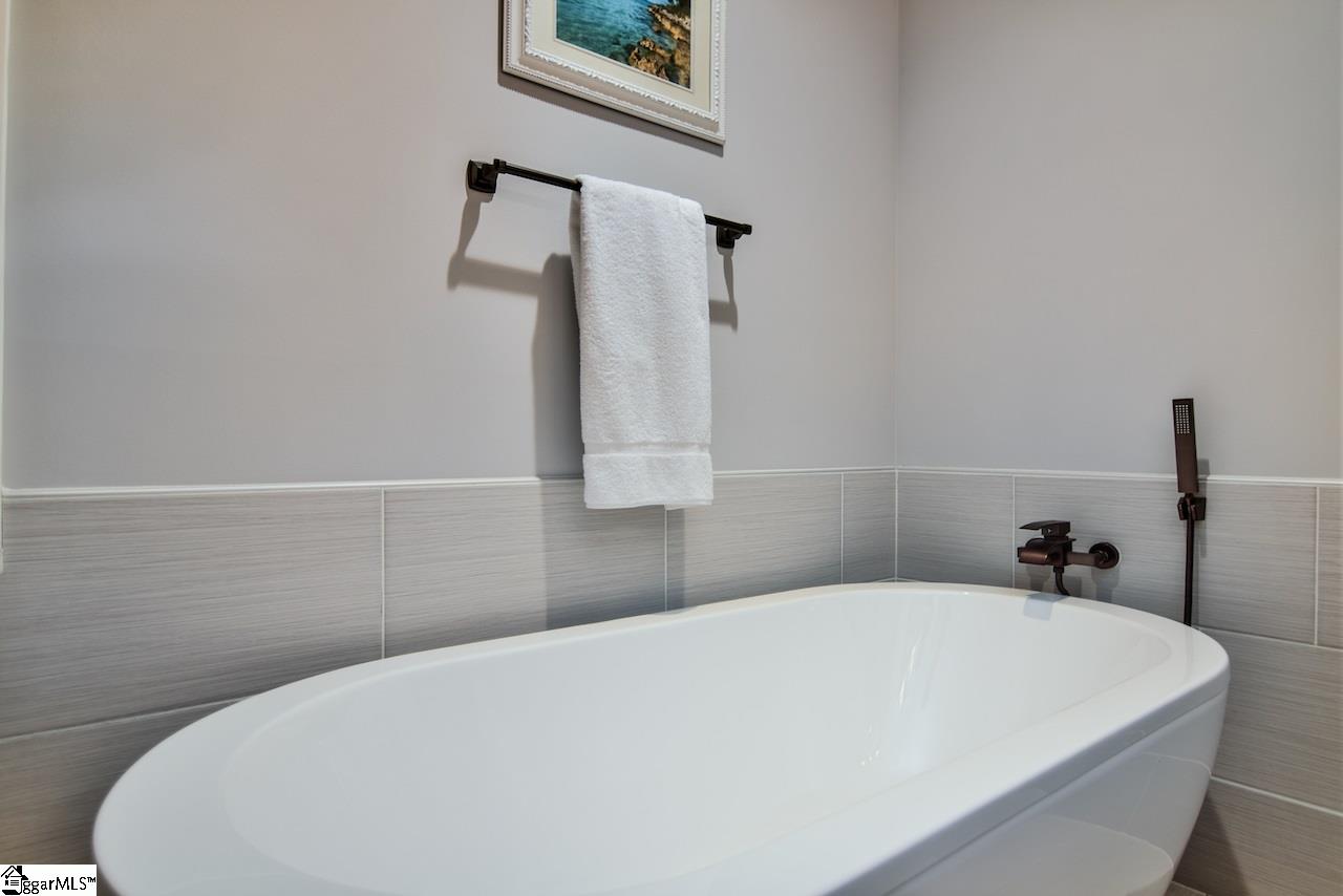 8 Spaar Lane Simpsonville, SC 29680 - Photo 16 of 35 Gallery Image 16