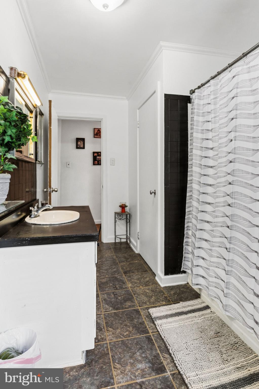 480 Hanover Road York, PA 17408 - Photo 18 of 24 Shower/Tub Combo