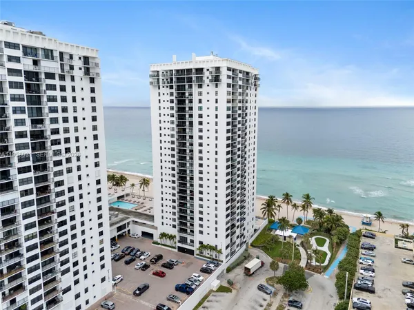 $4,300 | 2301 South Ocean Drive, Unit 2507, Hollywood, FL 33019