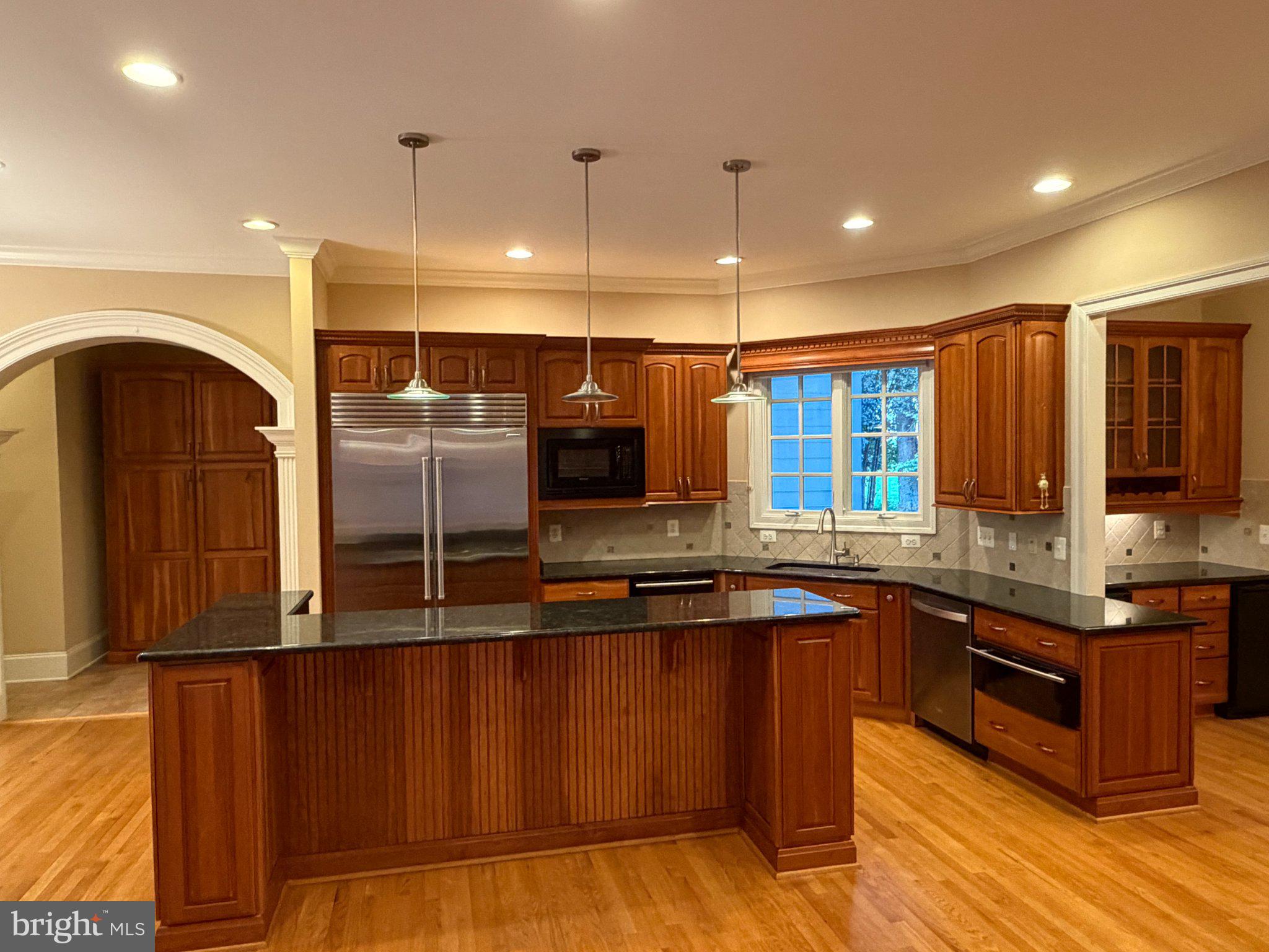 1762 Kirby Road McLean, VA 22101 - Photo 2 of 32 Gallery Image 2