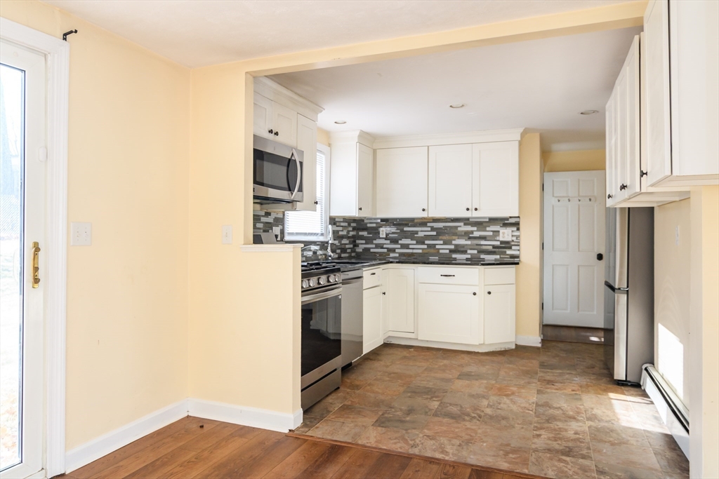 10 Spring Valley Road Natick, MA 01760 - Photo 5 of 24