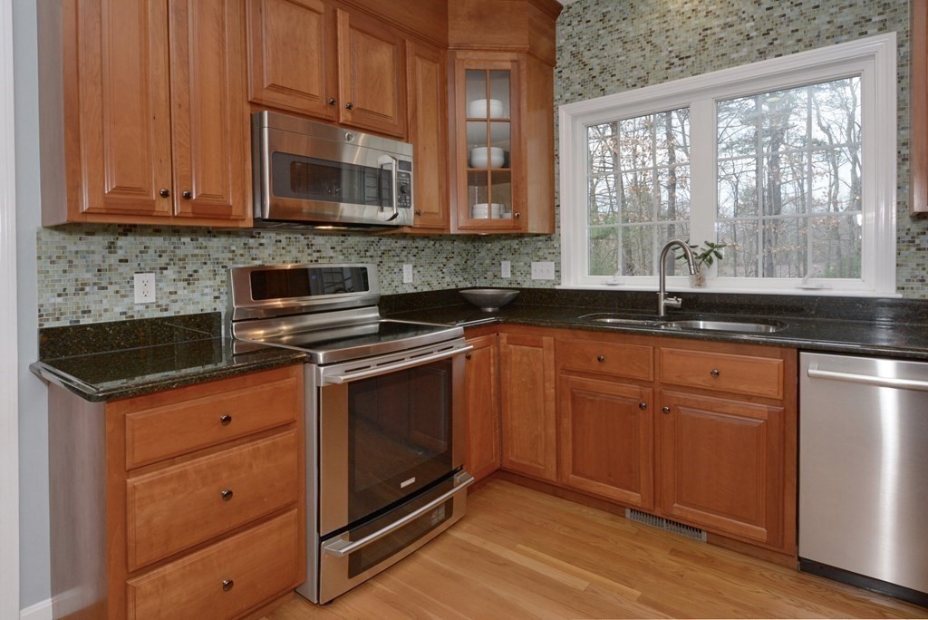 29 Huckleberry Road Hopkinton, MA 01748 - Photo 15 of 42 Gallery Image 15