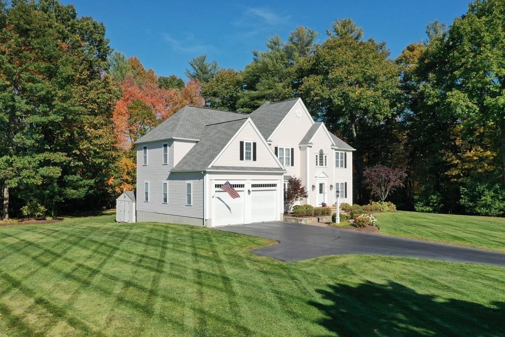 29 Huckleberry Road Hopkinton, MA 01748 - Photo 2 of 42 Gallery Image 2