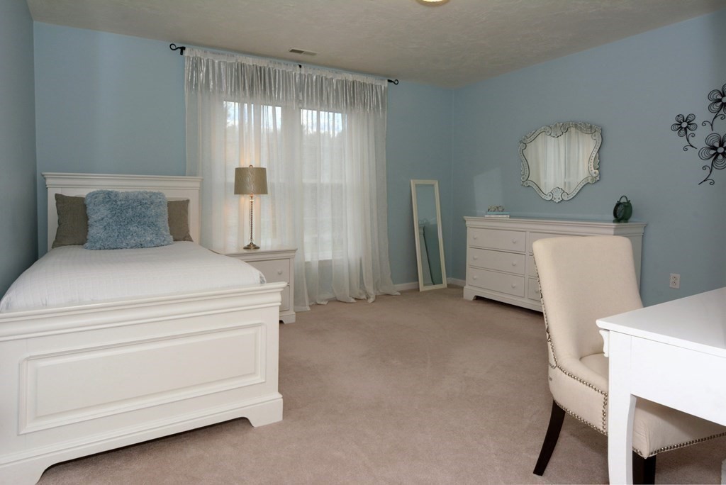 29 Huckleberry Road Hopkinton, MA 01748 - Photo 32 of 42 Gallery Image 32