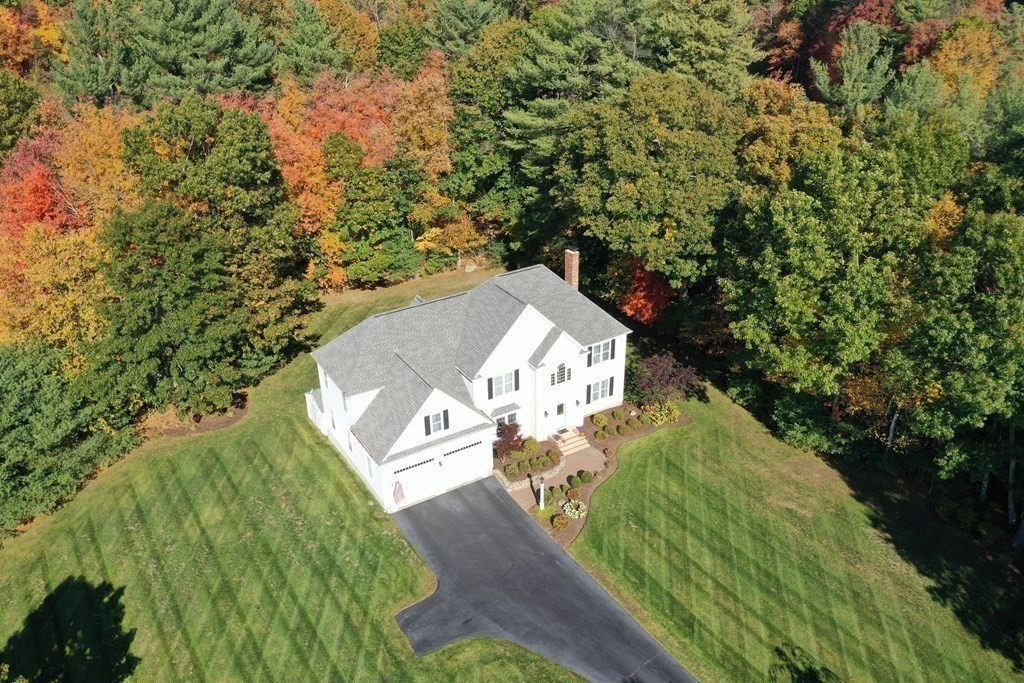 29 Huckleberry Road Hopkinton, MA 01748 - Photo 37 of 42 Gallery Image 37