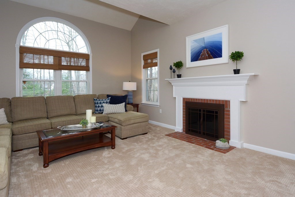 29 Huckleberry Road Hopkinton, MA 01748 - Photo 10 of 42 Gallery Image 10