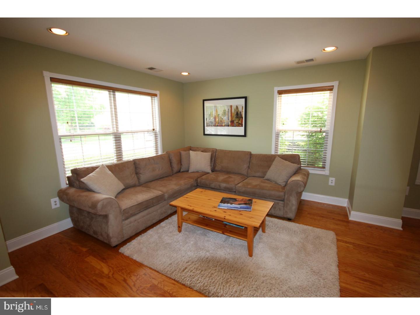 43 Manley Road Pennington, NJ 08534 - Photo 5 of 25 Living Room