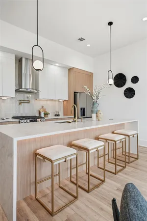 $449,990 | 1513 McKee Street, Houston, TX 77009