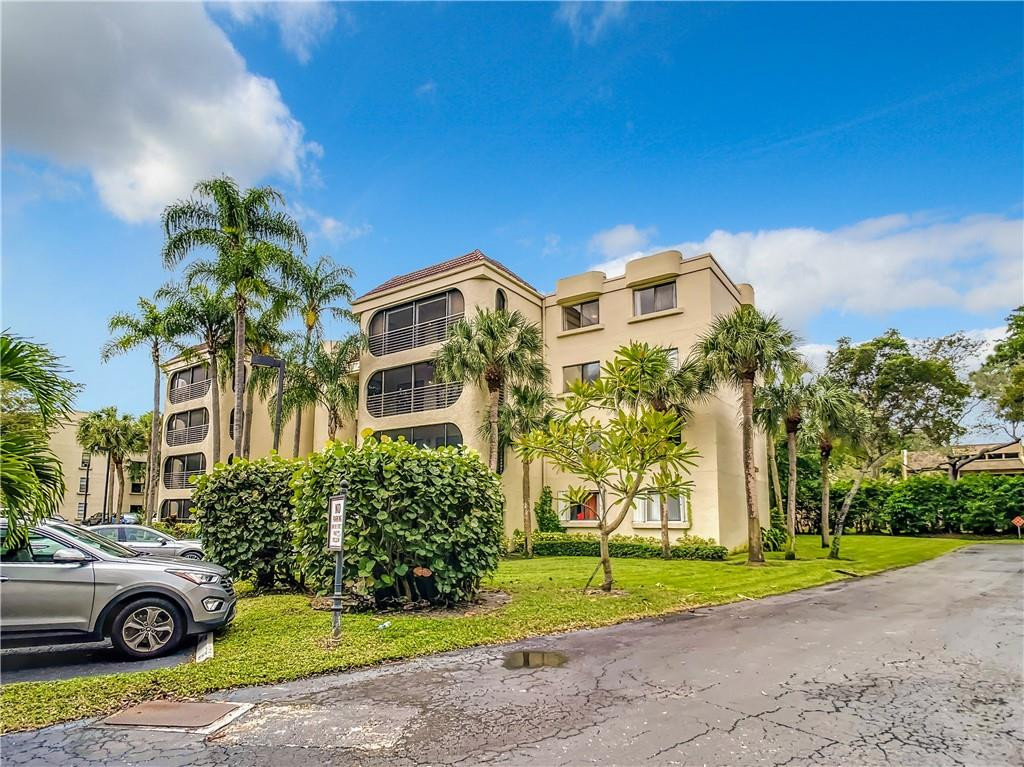 6342 Longboat Lane West, Unit 404 Boca Raton, FL 33433 - Photo 32 of 39 Photo 32