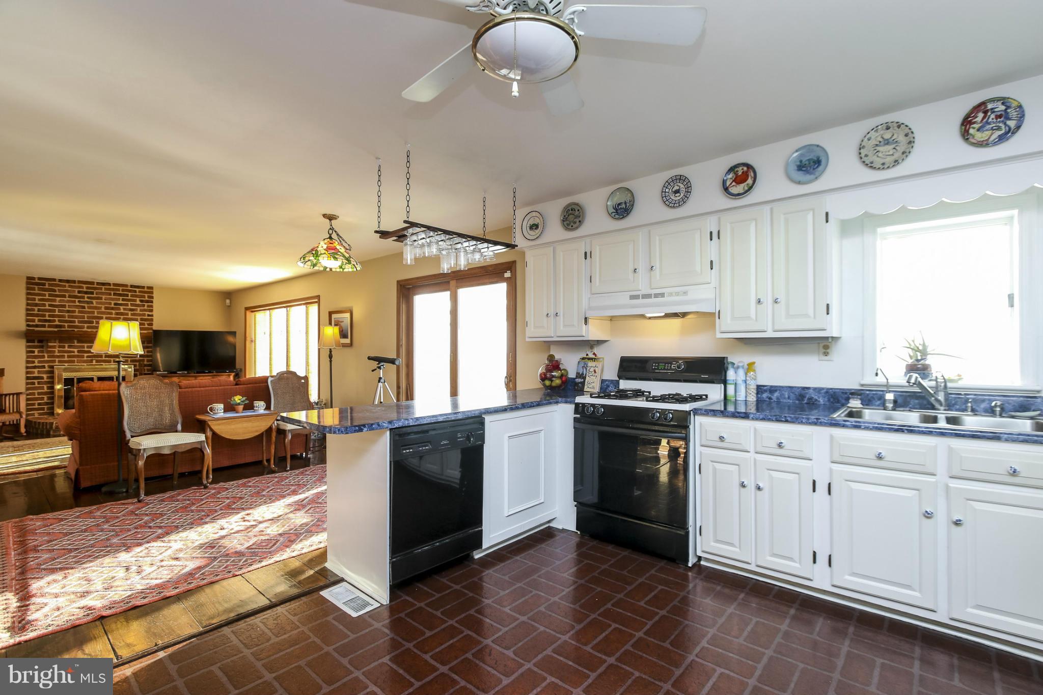 5066 Huntingfield Road Rock Hall, MD 21661 - Photo 27 of 30 Kitchen