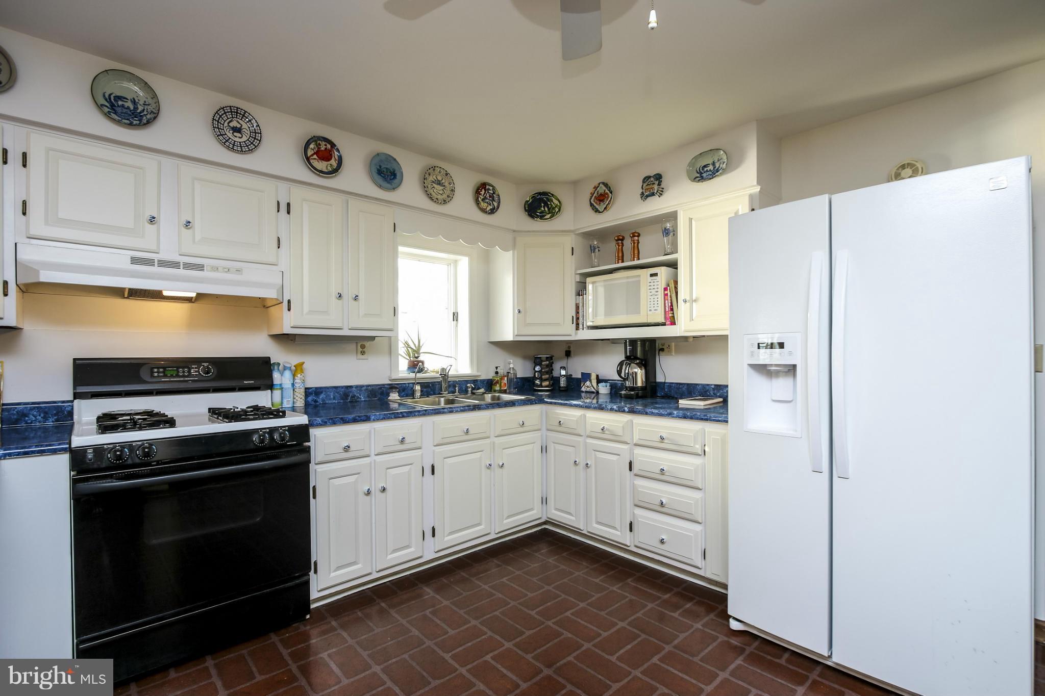 5066 Huntingfield Road Rock Hall, MD 21661 - Photo 29 of 30 Kitchen