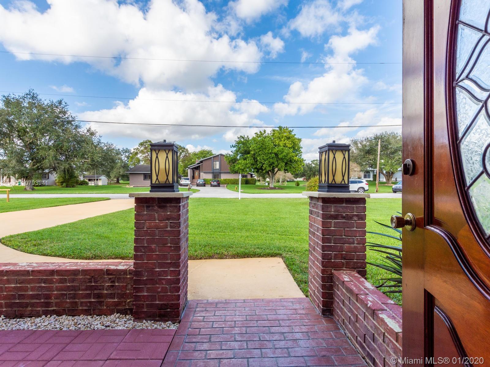 20410 Southwest 50th Place Southwest Ranches, FL 33332 - Photo 8 of 54