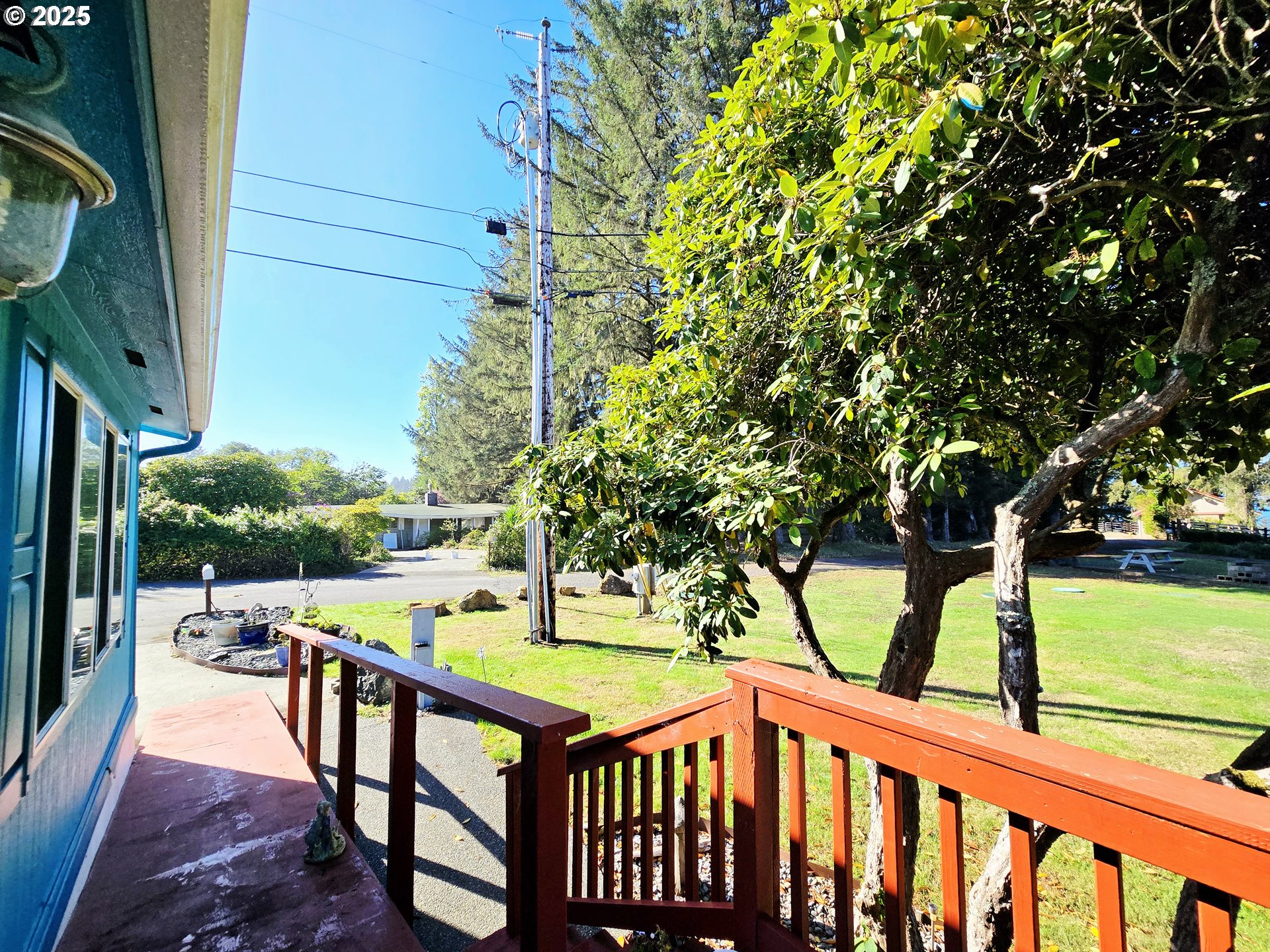 96465 Coverdell Road, Unit 8 Brookings, OR 97415 - Photo 8 of 42