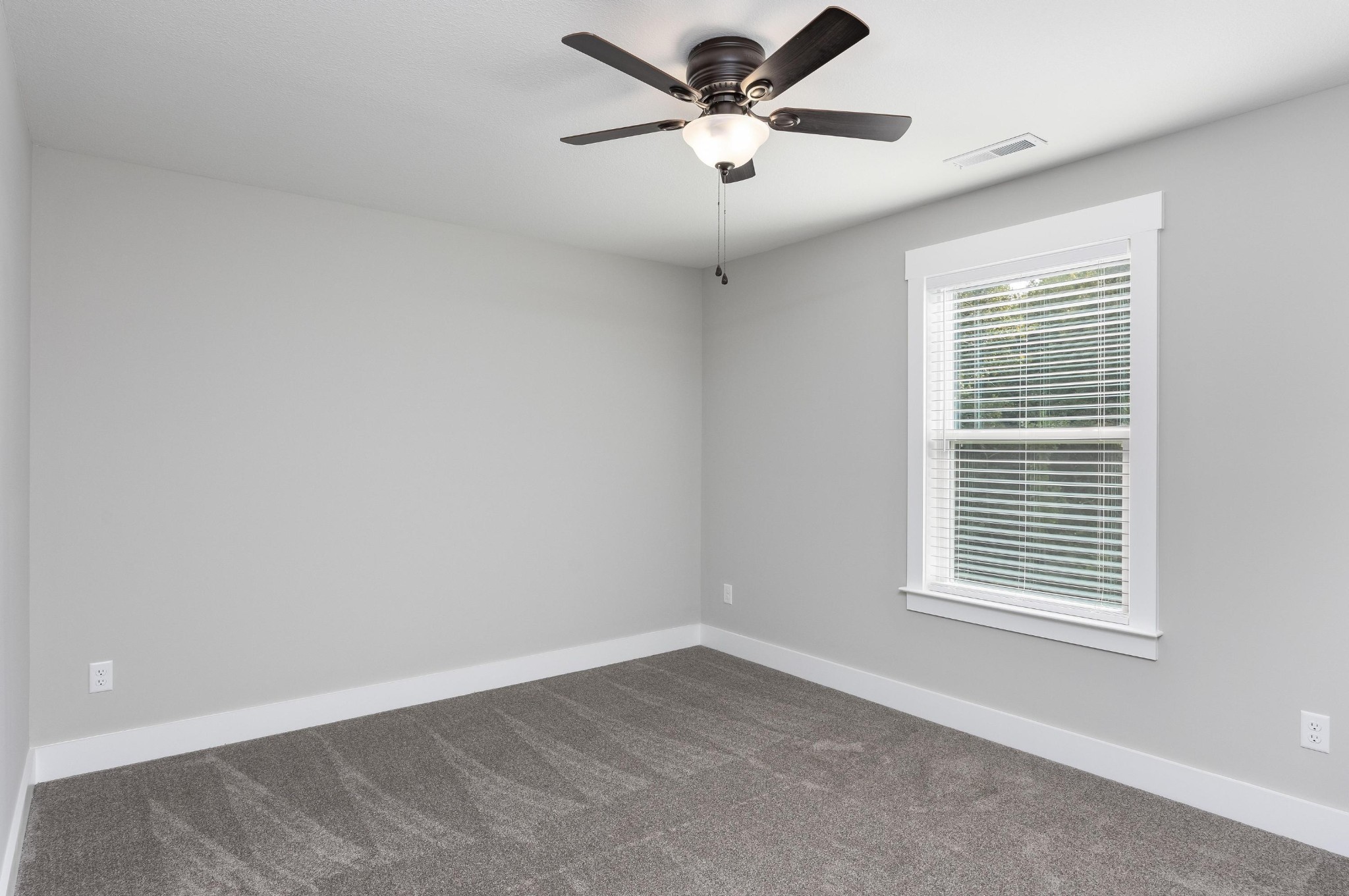 2151 Old Federal Road Ocoee, TN 37361 - Photo 28 of 31 a view of an empty room with a window