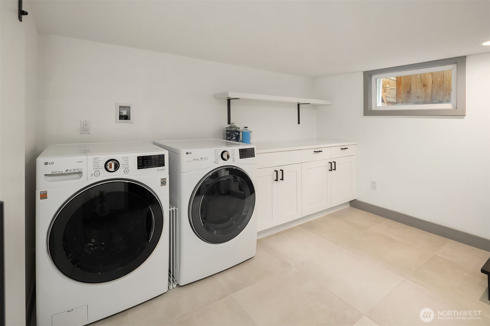 2009 East John Street Seattle, WA 98112 - Photo 25 of 27