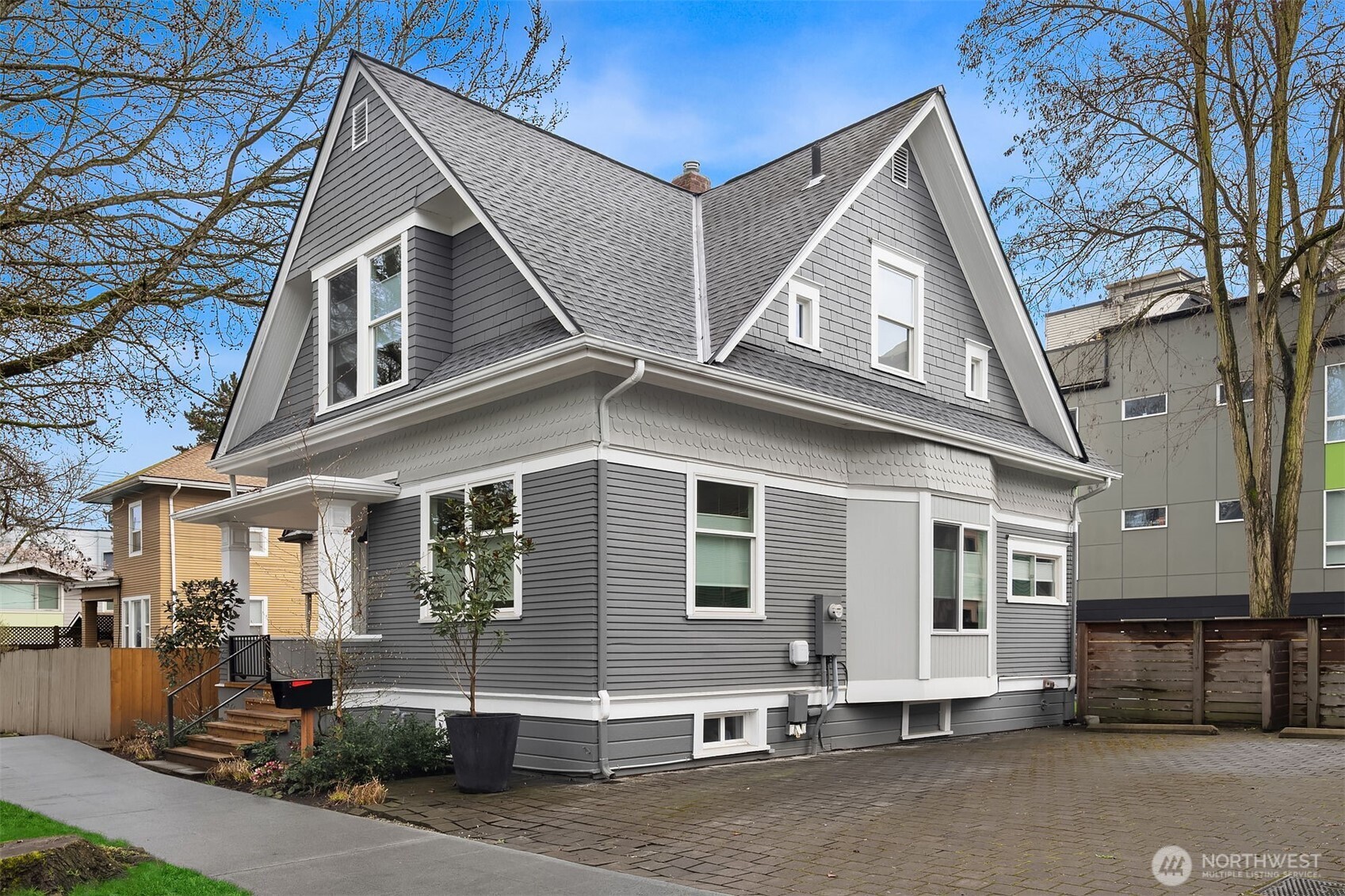 2009 East John Street Seattle, WA 98112 - Photo 27 of 27
