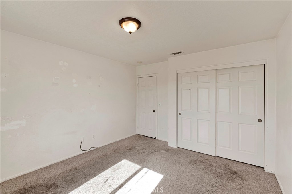 13475 Yakima Road Apple Valley, CA 92308 - Photo 17 of 24