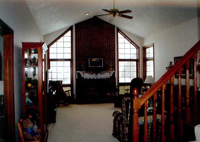 21626 Mill Road Prophetstown, IL 61277 - Photo 4 of 9 a view of an entryway and livingroom