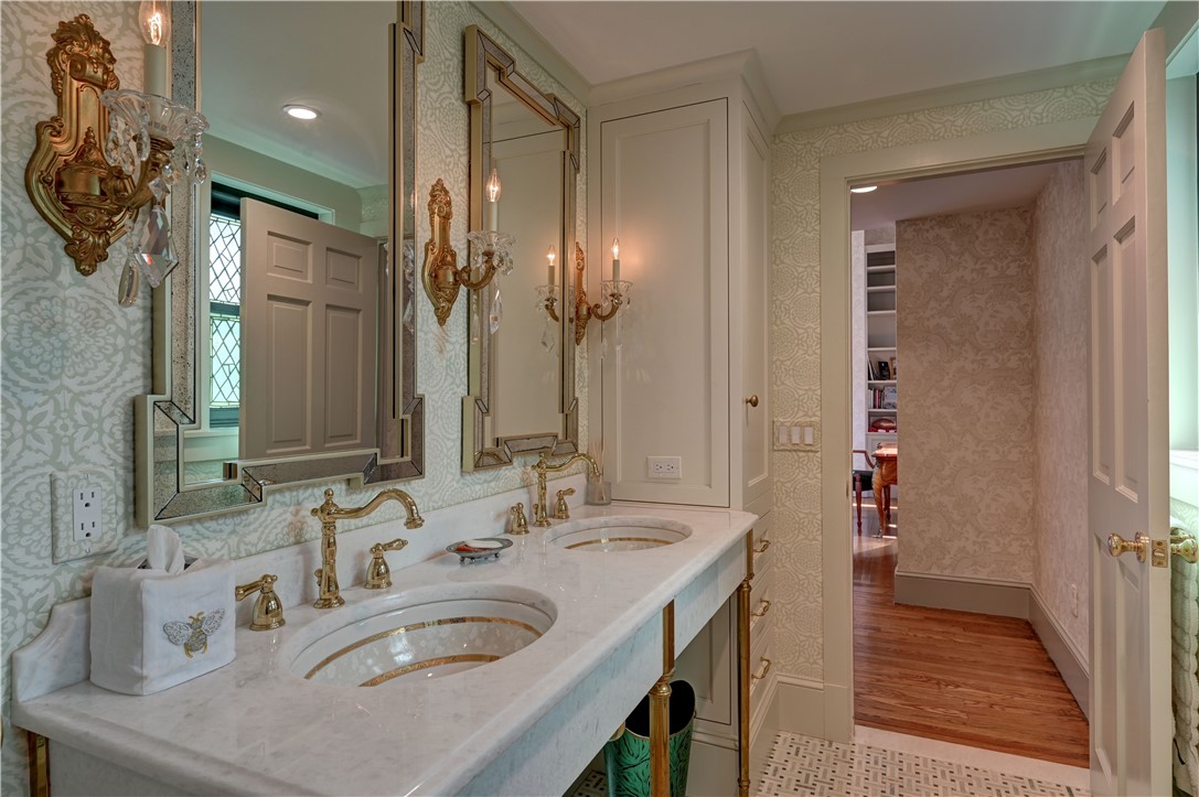 127 Harrison Avenue, Unit 2 Newport, RI 02840 - Photo 27 of 45