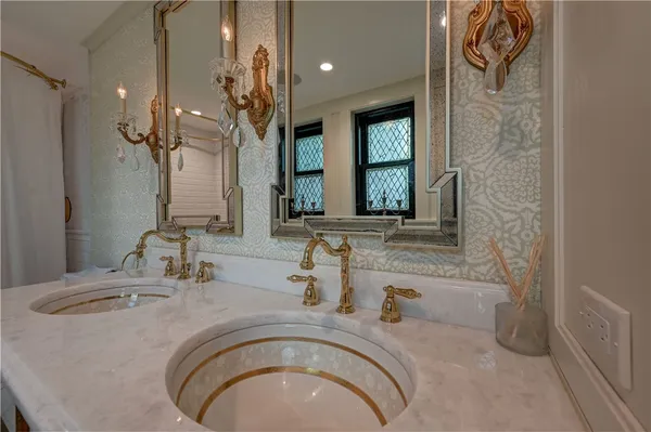 $3,650,000 | 127 Harrison Avenue, Unit 2, Newport, RI 02840