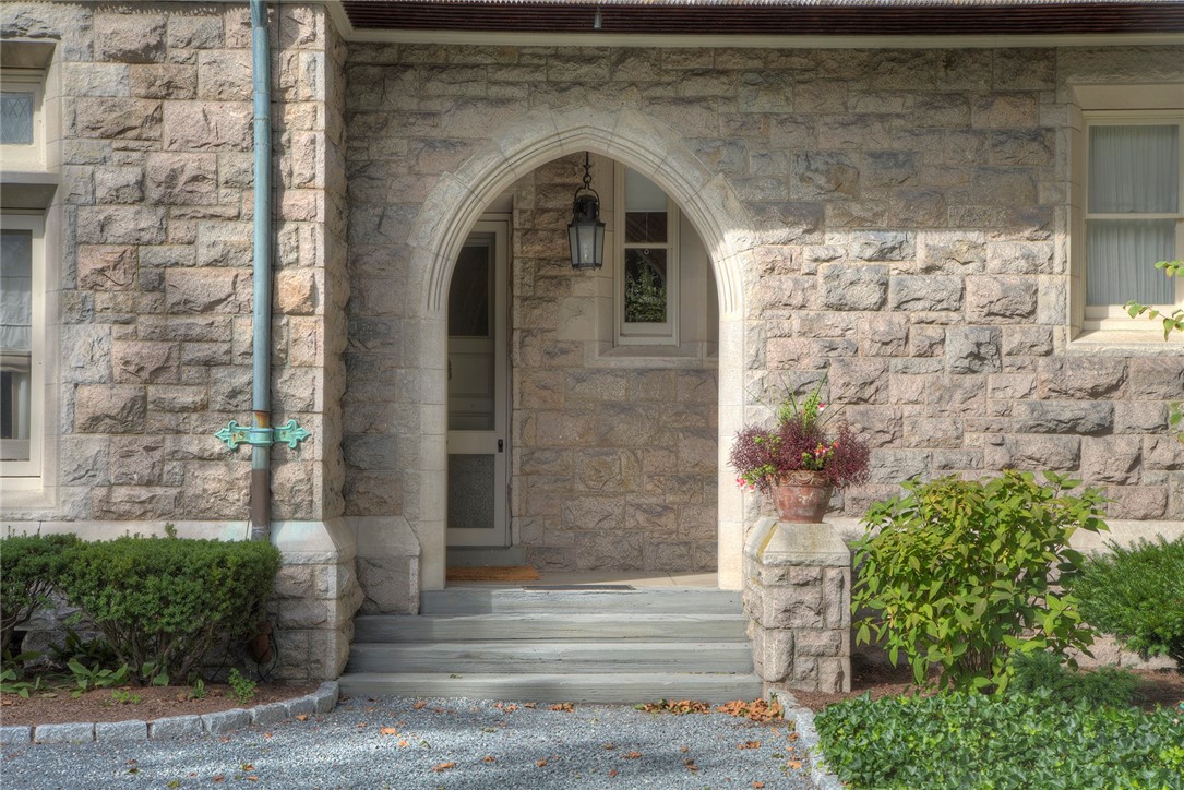 127 Harrison Avenue, Unit 2 Newport, RI 02840 - Photo 40 of 45