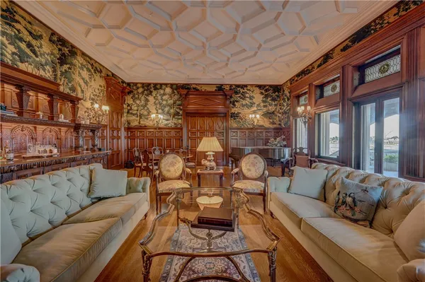 $3,650,000 | 127 Harrison Avenue, Unit 2, Newport, RI 02840