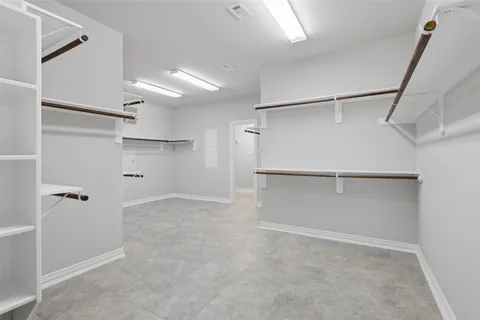 $709,000 | 7915 Stratford Hall Drive, Rosharon, TX 77583