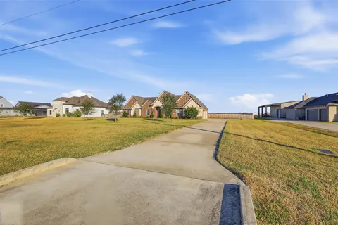 $709,000 | 7915 Stratford Hall Drive, Rosharon, TX 77583