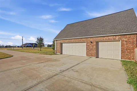 $709,000 | 7915 Stratford Hall Drive, Rosharon, TX 77583