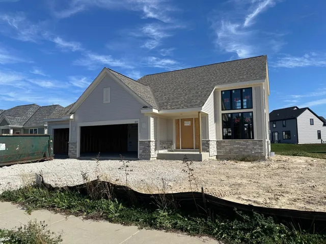 $663,900 | 3817 White Oak Way, Waukesha, WI 53188