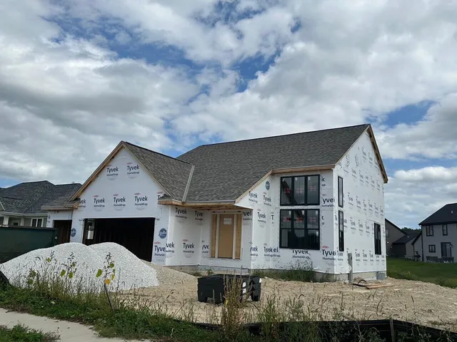 $674,900 | 3817 White Oak Way, Waukesha, WI 53188