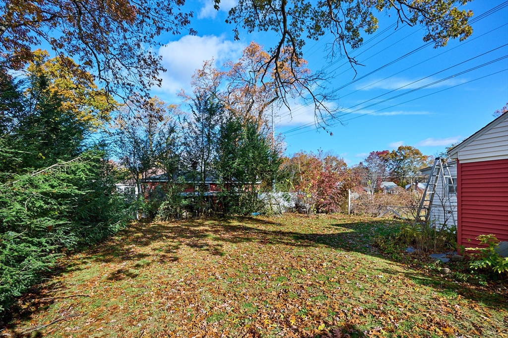 19 Cora Street West Springfield, MA 01089 - Photo 25 of 30