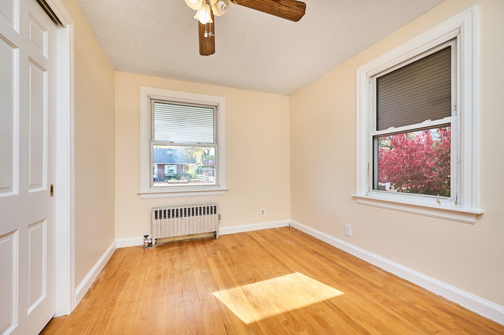 19 Cora Street West Springfield, MA 01089 - Photo 10 of 30