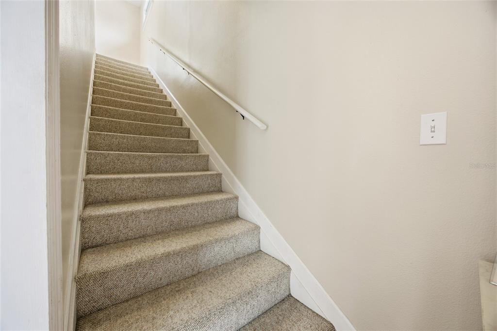 10400 Southeast 101st Avenue Road Belleview, FL 34420 - Photo 21 of 59 a view of entryway