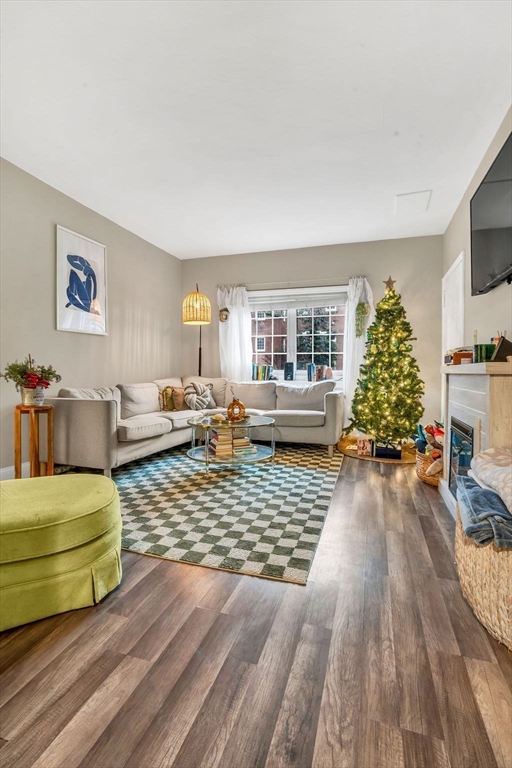 30 St Paul Street, Unit 2 Brookline, MA 02446 - Photo 5 of 32