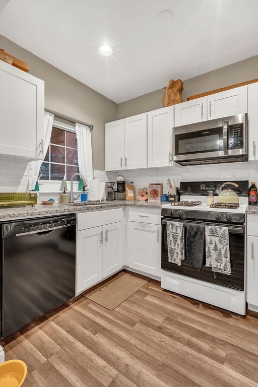 30 St Paul Street, Unit 2 Brookline, MA 02446 - Photo 10 of 32