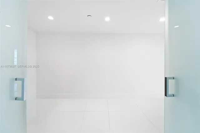 $1,775,000 | 100 Lincoln Road, Unit 1523/1525, Miami Beach, FL 33139