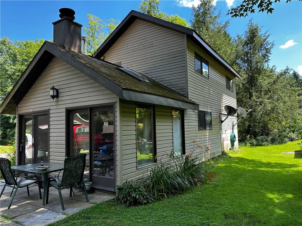 315 Dark Hollow Road Confluence, PA 15424 - Photo 2 of 25